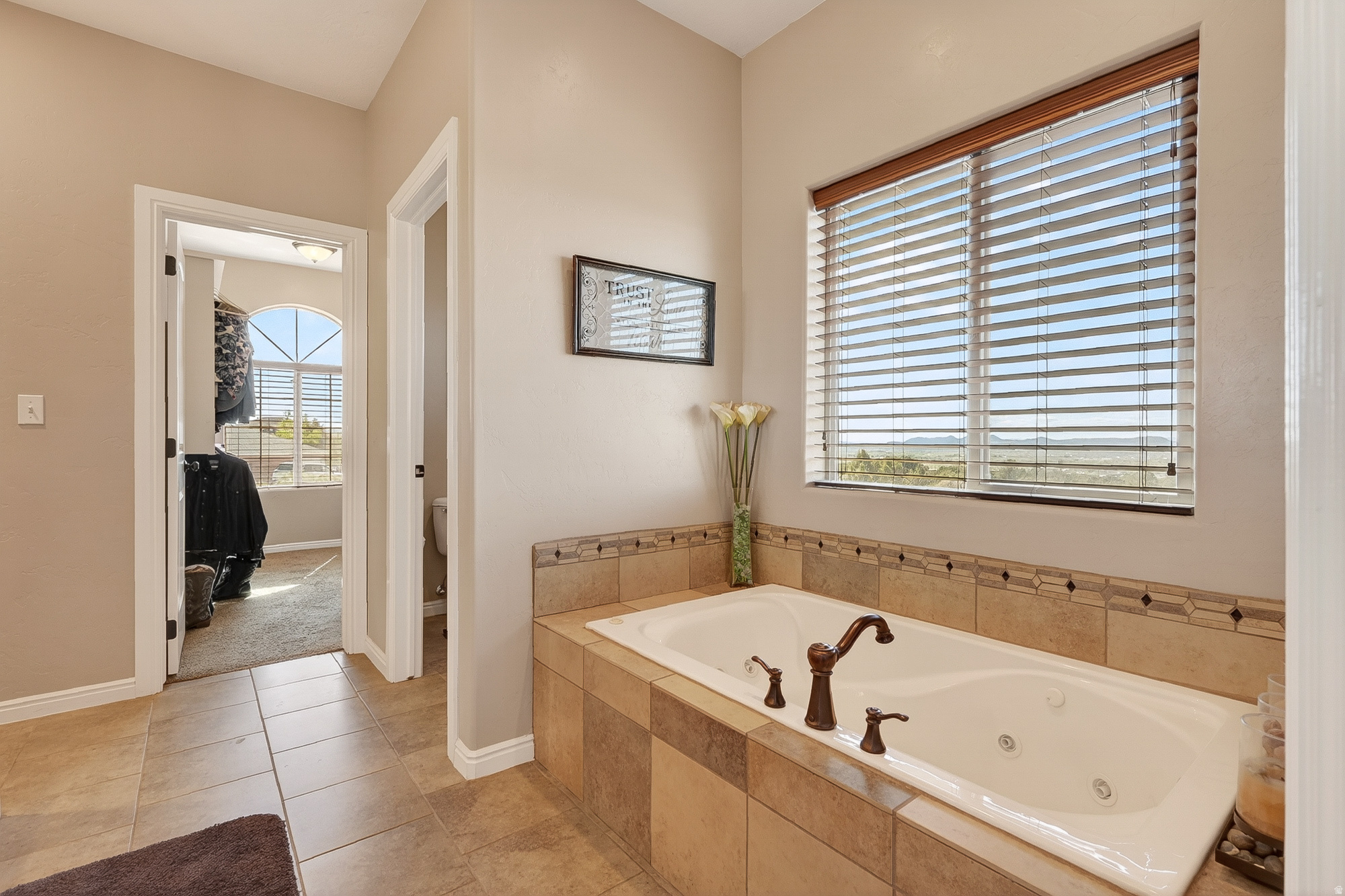 CANYON GATE - Residential