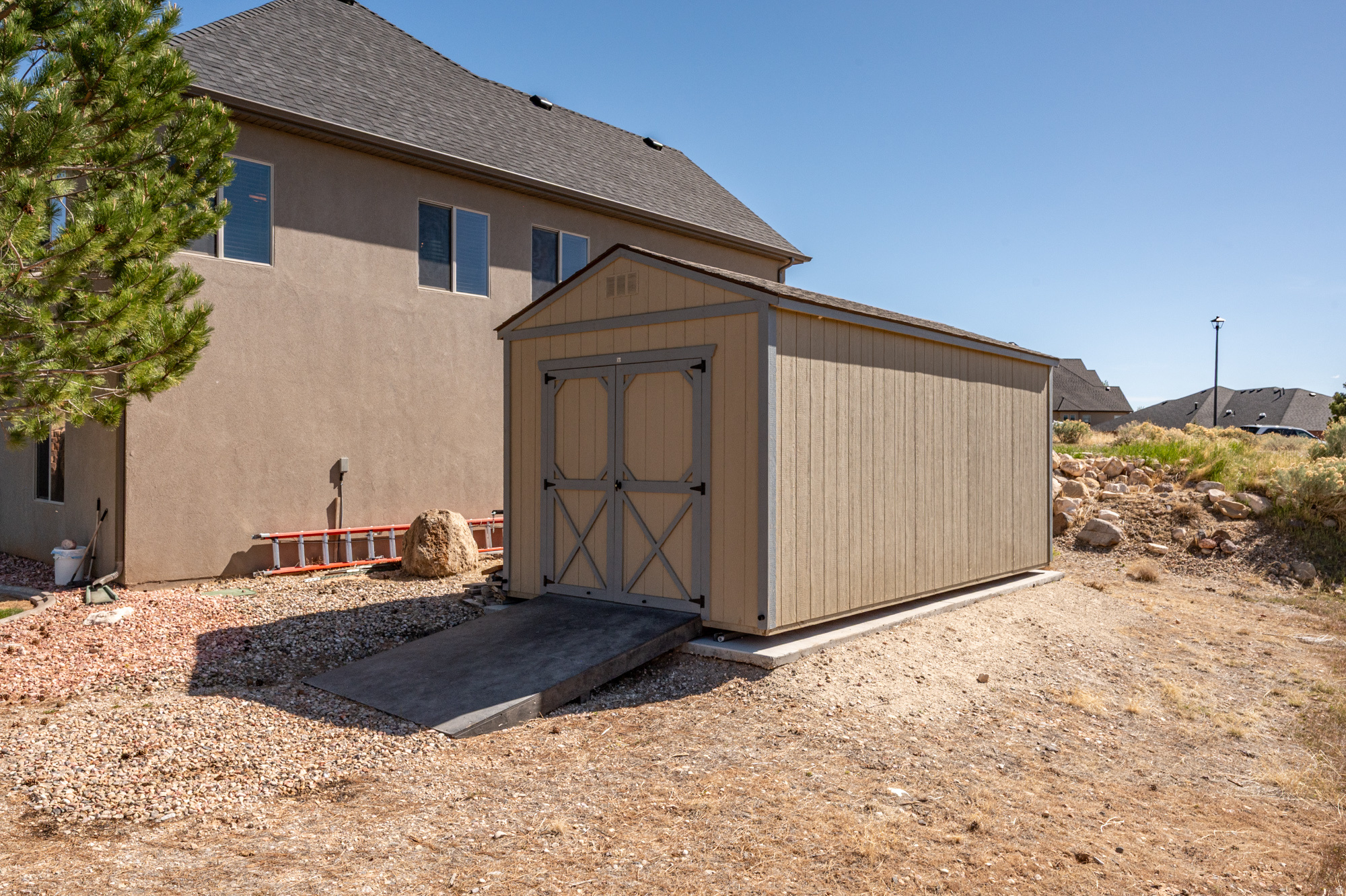 CANYON GATE - Residential