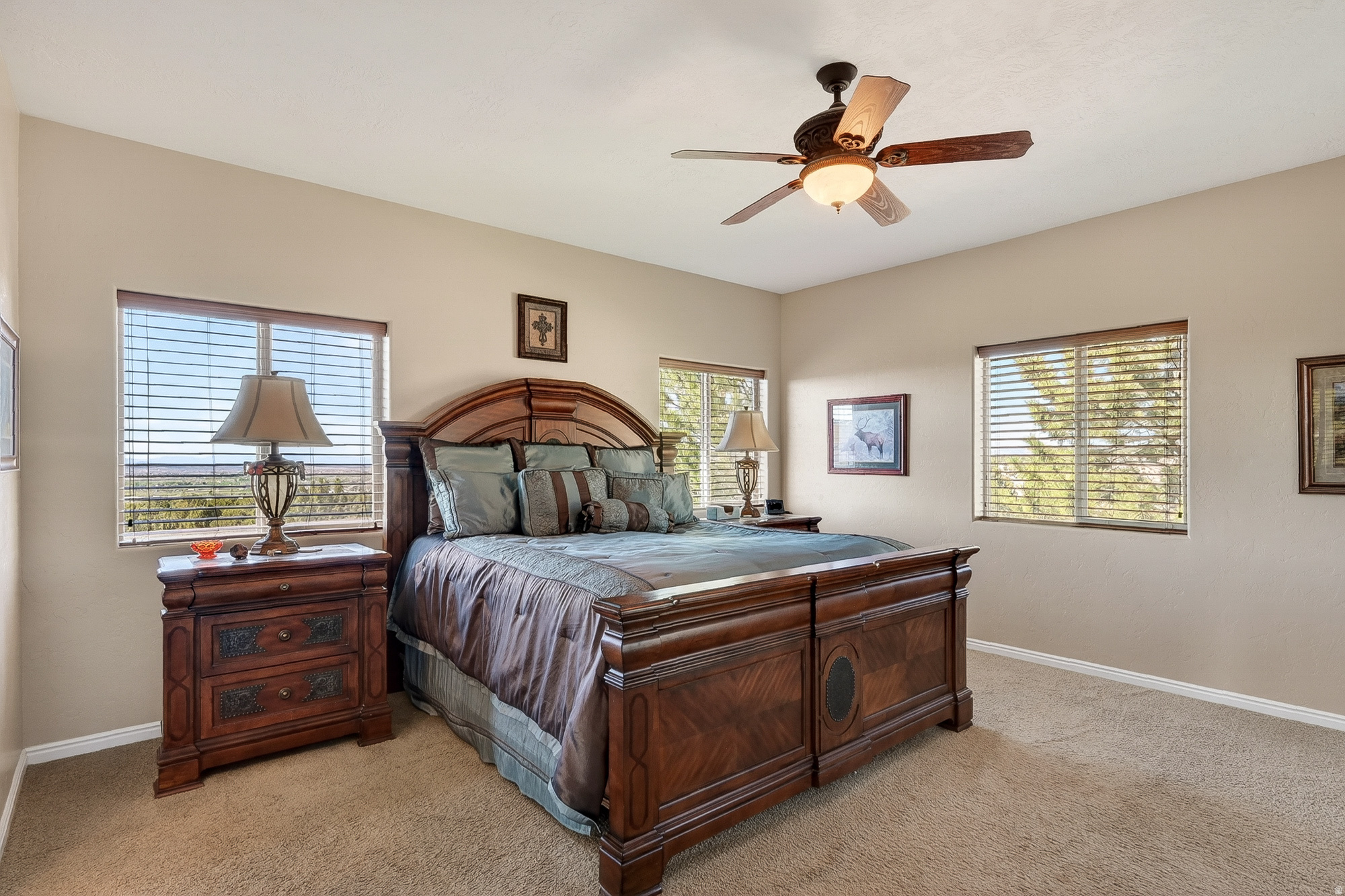 CANYON GATE - Residential