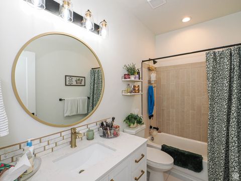 Tiny photo for 3167 S MAPLETON ESTATES DRIVE DR, Mapleton, UT 84664 (MLS # 2114178)