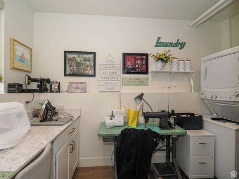 Tiny photo for 3167 S MAPLETON ESTATES DRIVE DR, Mapleton, UT 84664 (MLS # 2114178)