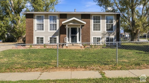 Photo of 906 W 2400 N, Clinton, UT 84015 (MLS # 2189462)