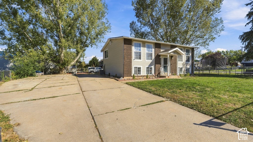 Photo of 906 W 2400 N, Clinton, UT 84015 (MLS # 2189462)