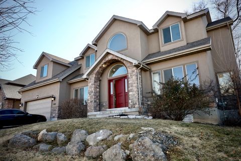 Photo of 782 E GRAND CAYMAN DR, Millcreek, UT 84107 (MLS # 2138054)
