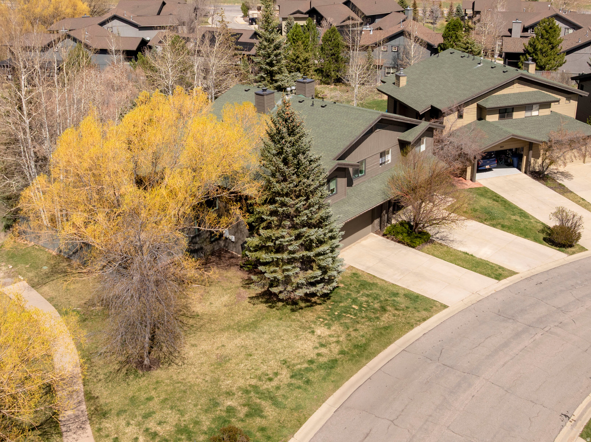 PINEBROOK COTTAGES - Residential