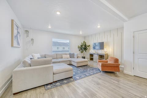 Townhouse For Sale - 978 E Drifter Ln<br/> Saratoga Springs, UT 84045