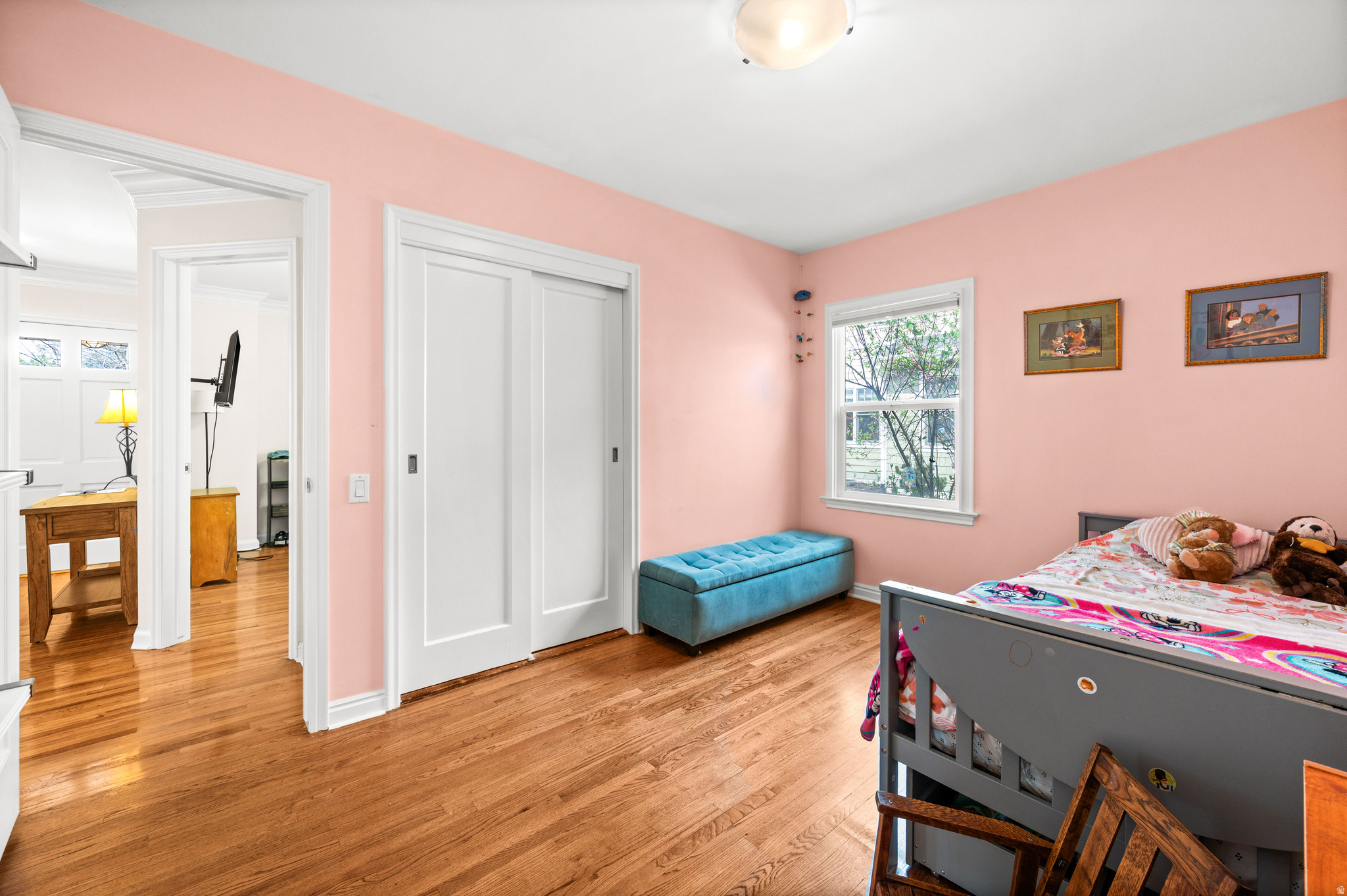 COLONIAL HILLS - Residential