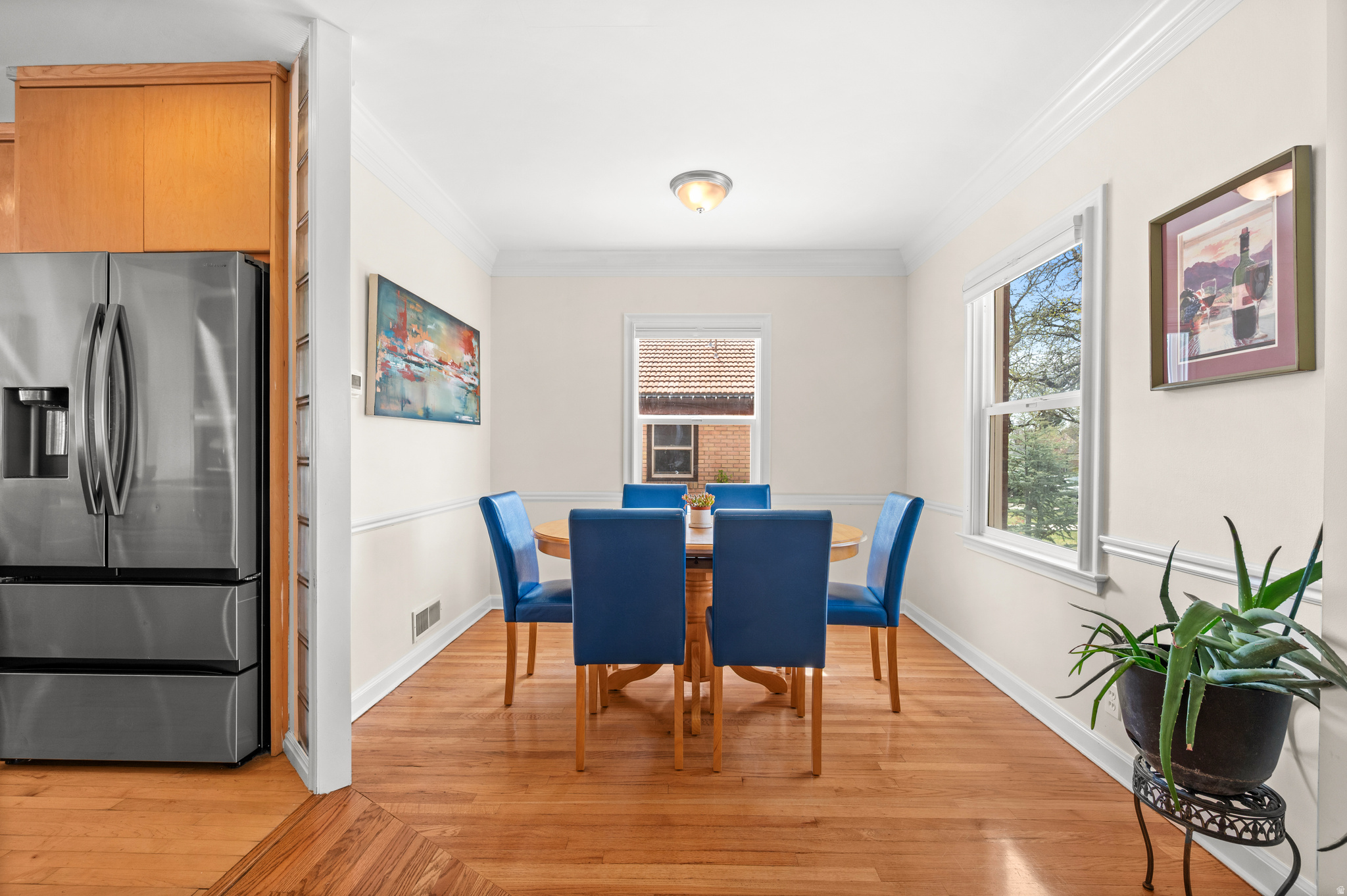 COLONIAL HILLS - Residential