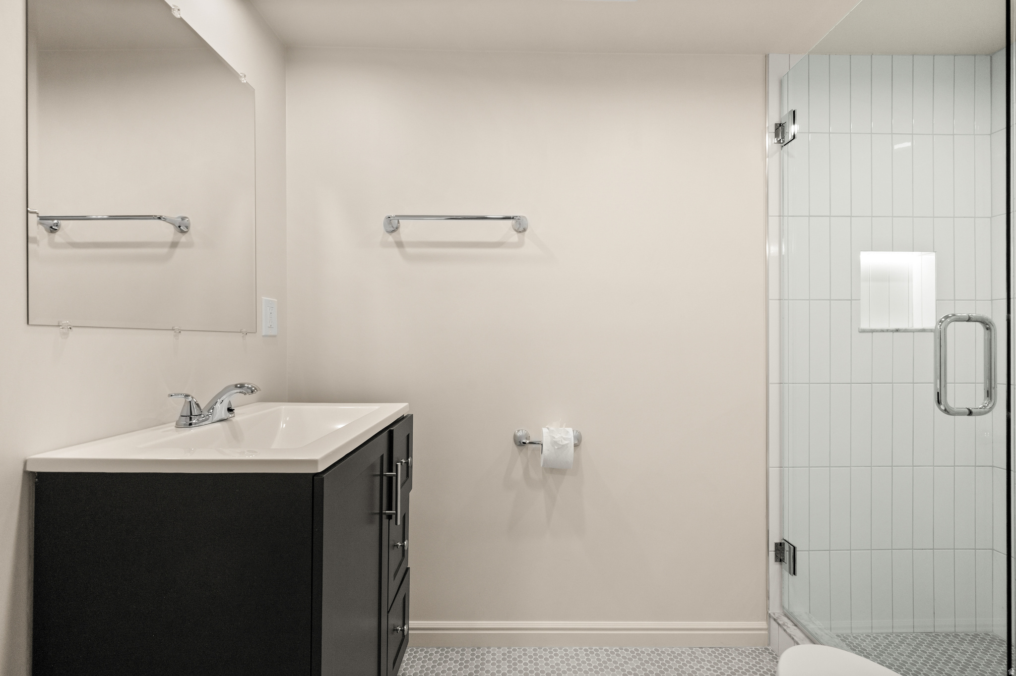 COLONIAL HILLS - Residential