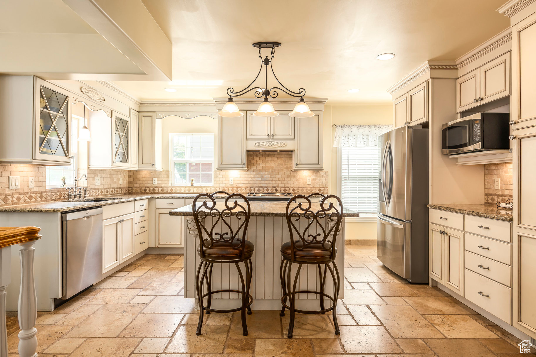 HARVARD/YALECREST - Residential
