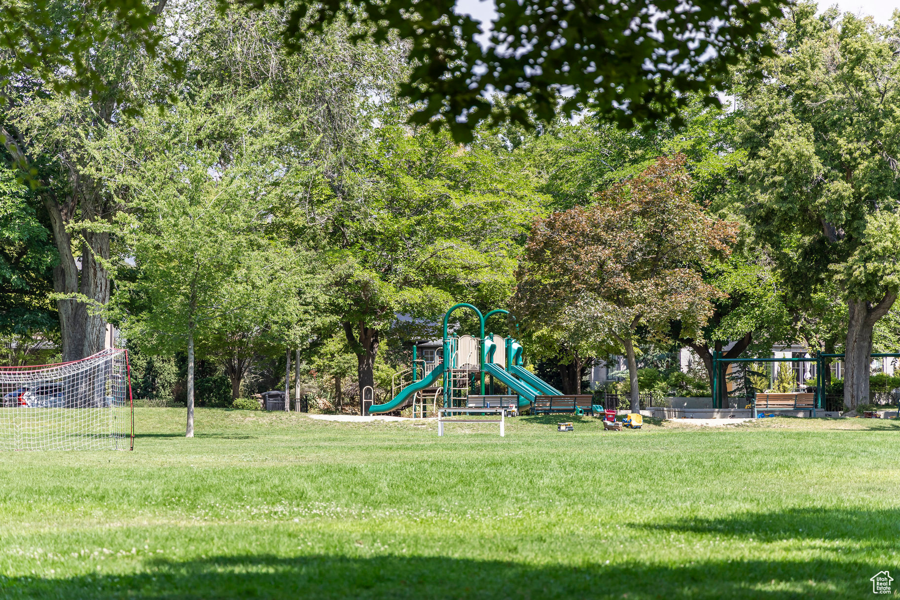 HARVARD/YALECREST - Residential