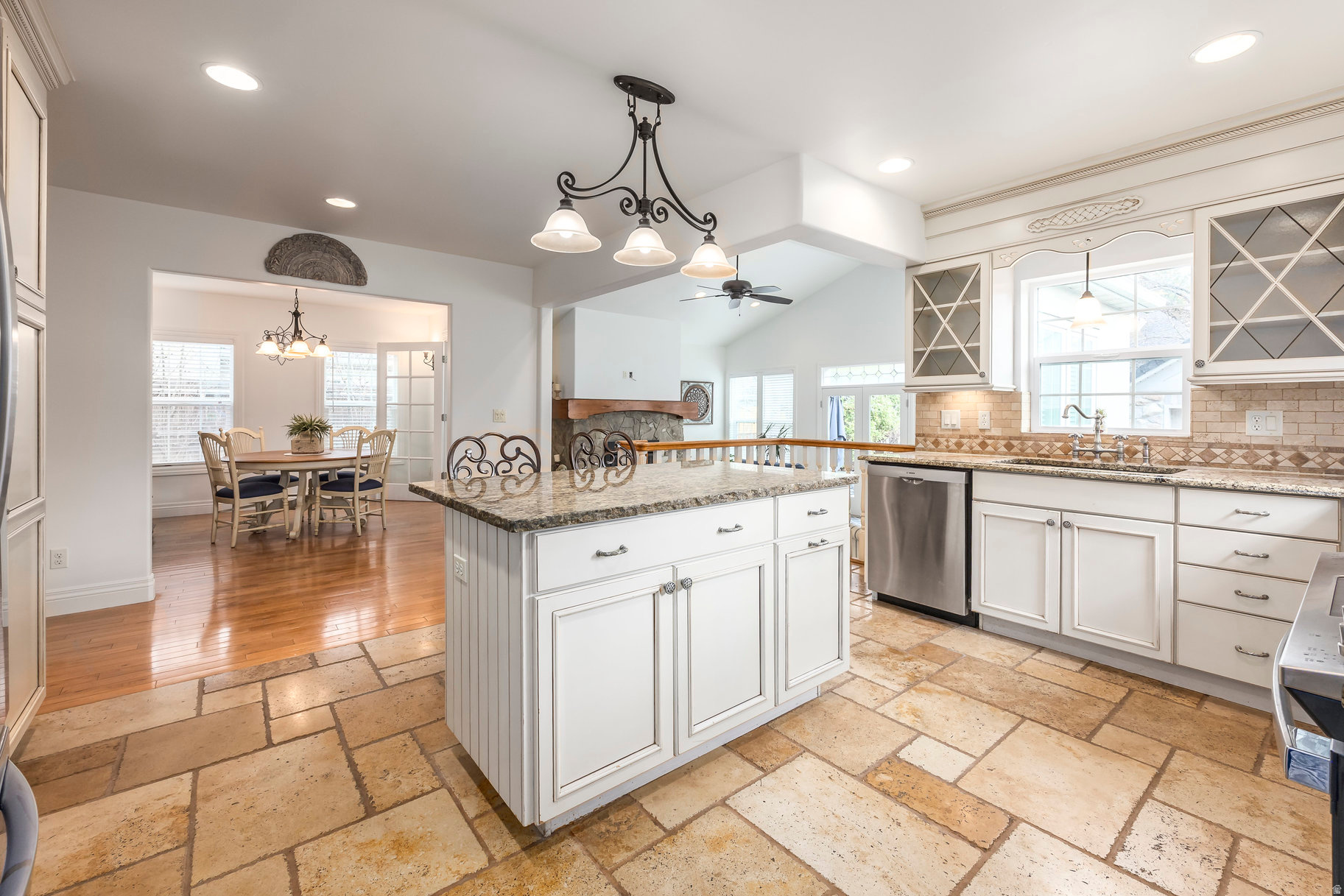 HARVARD/YALECREST - Residential