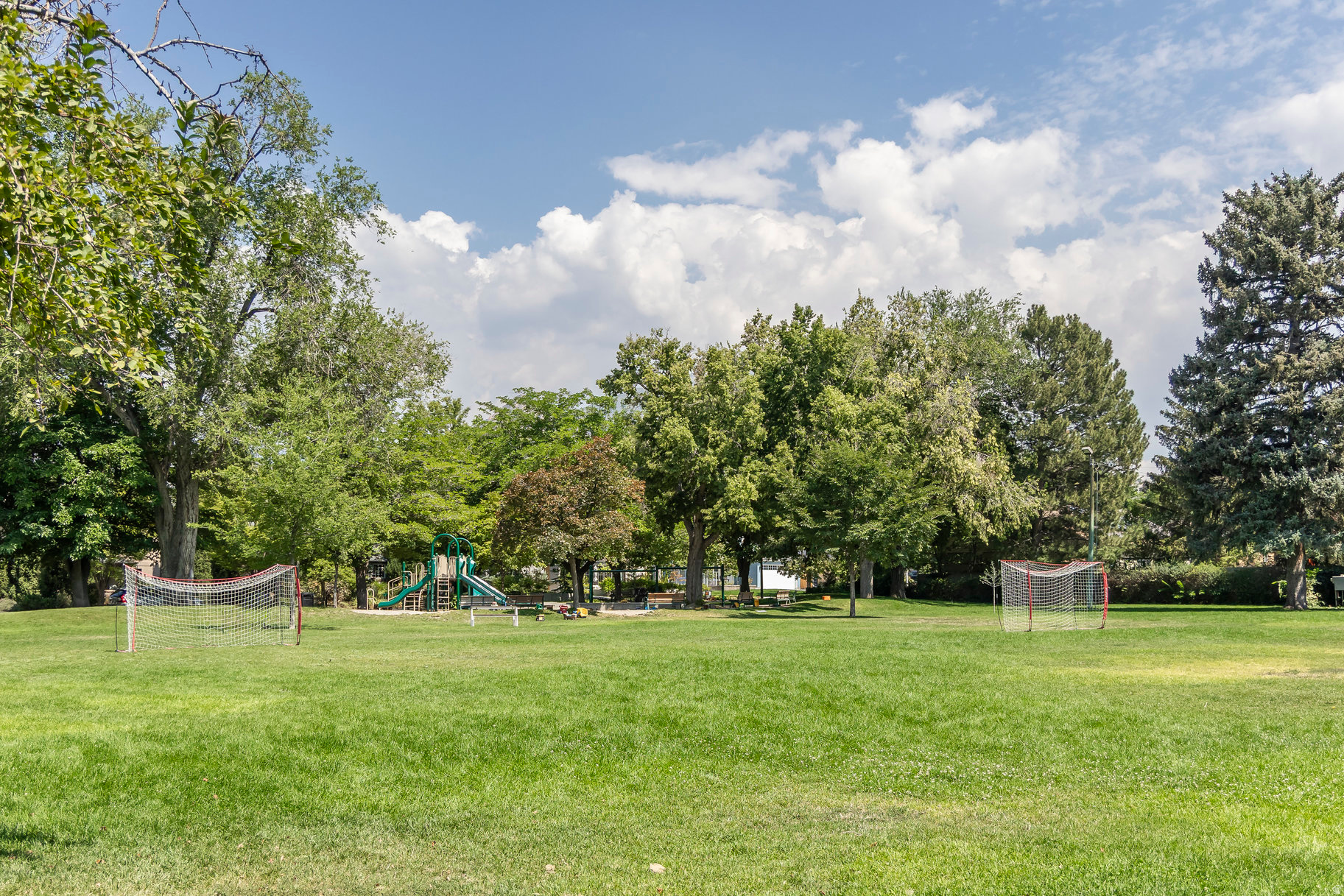 HARVARD/YALECREST - Residential