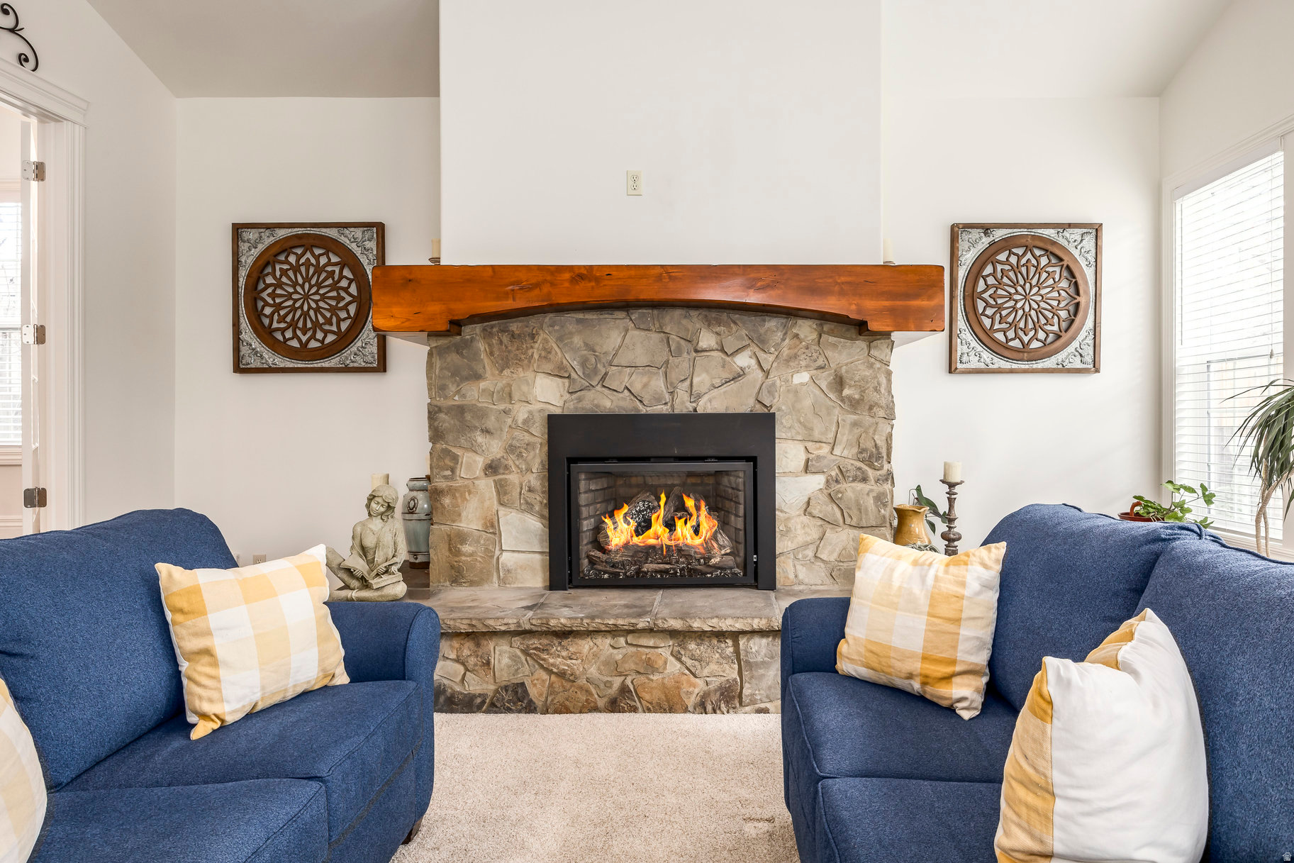 HARVARD/YALECREST - Residential