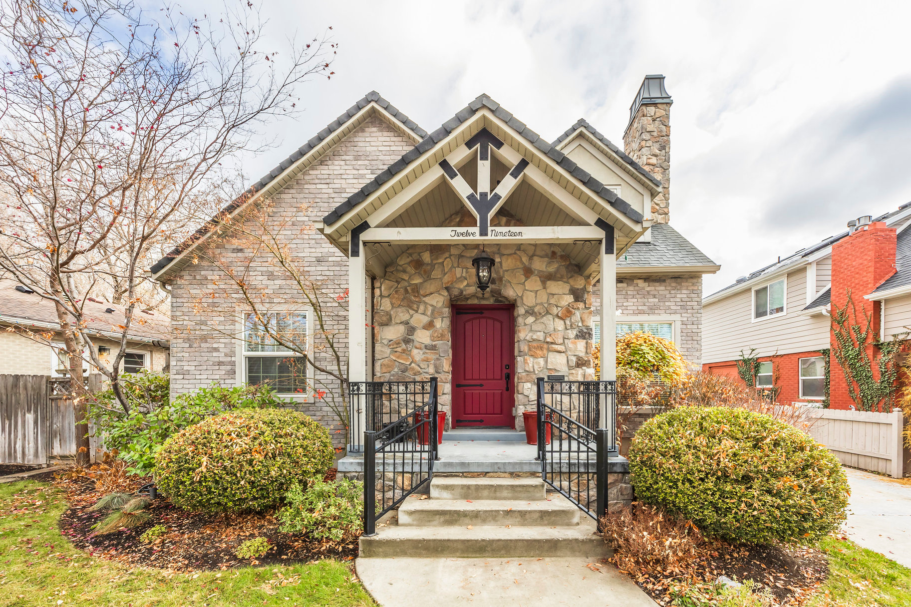 HARVARD/YALECREST - Residential