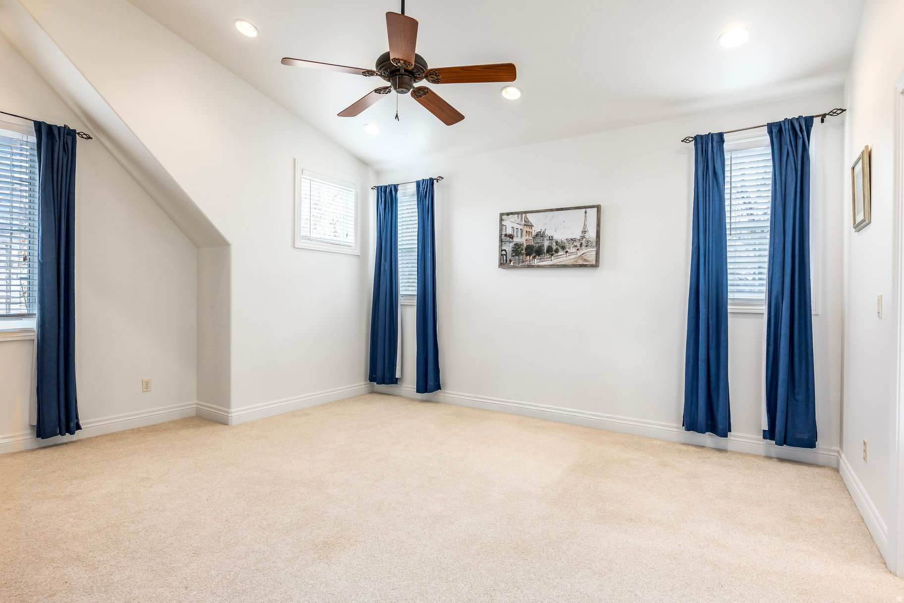 HARVARD/YALECREST - Residential