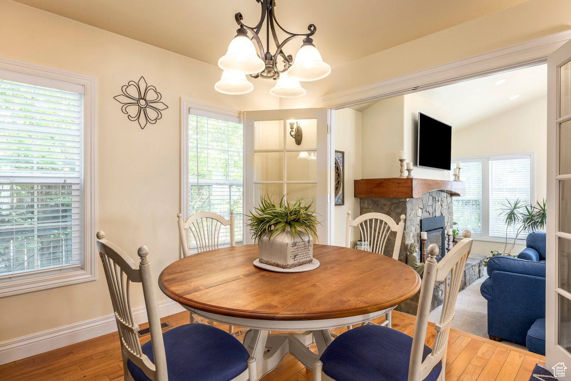 HARVARD/YALECREST - Residential