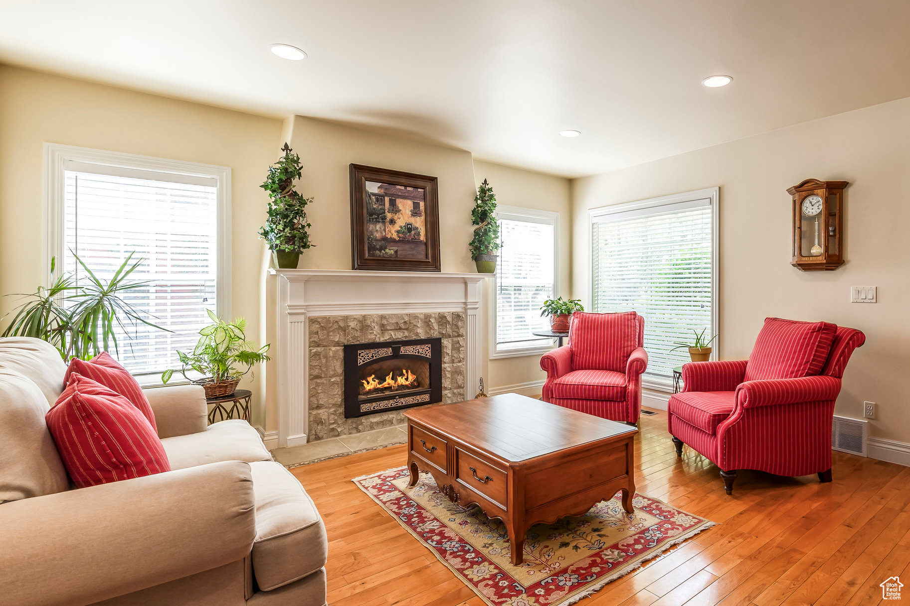 HARVARD/YALECREST - Residential