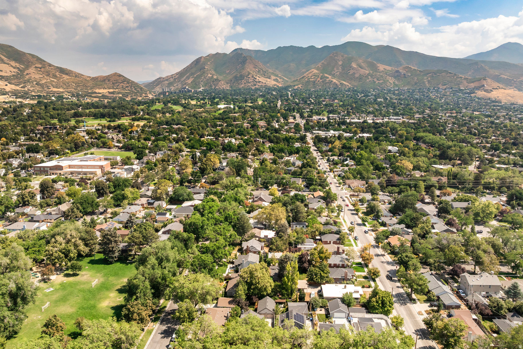 HARVARD/YALECREST - Residential