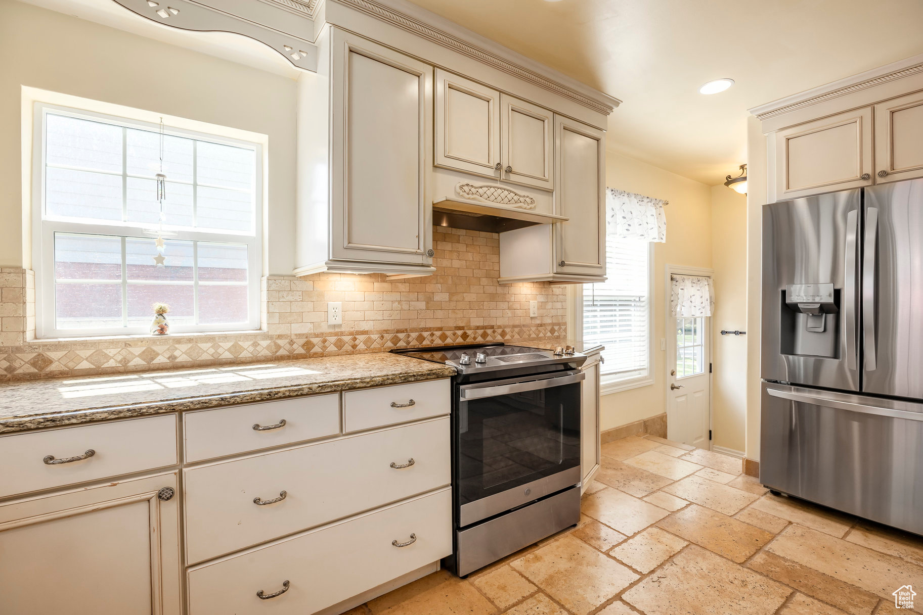 HARVARD/YALECREST - Residential