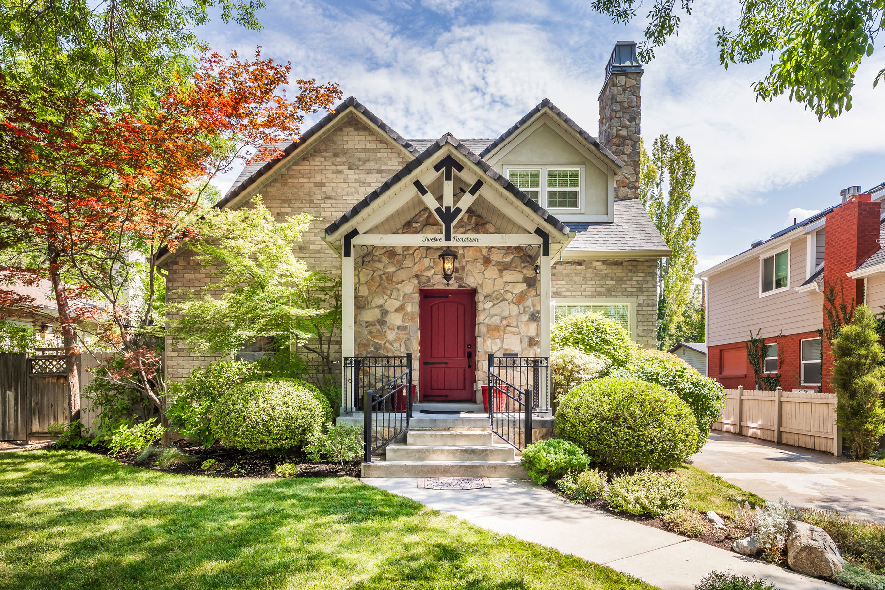 HARVARD/YALECREST - Residential