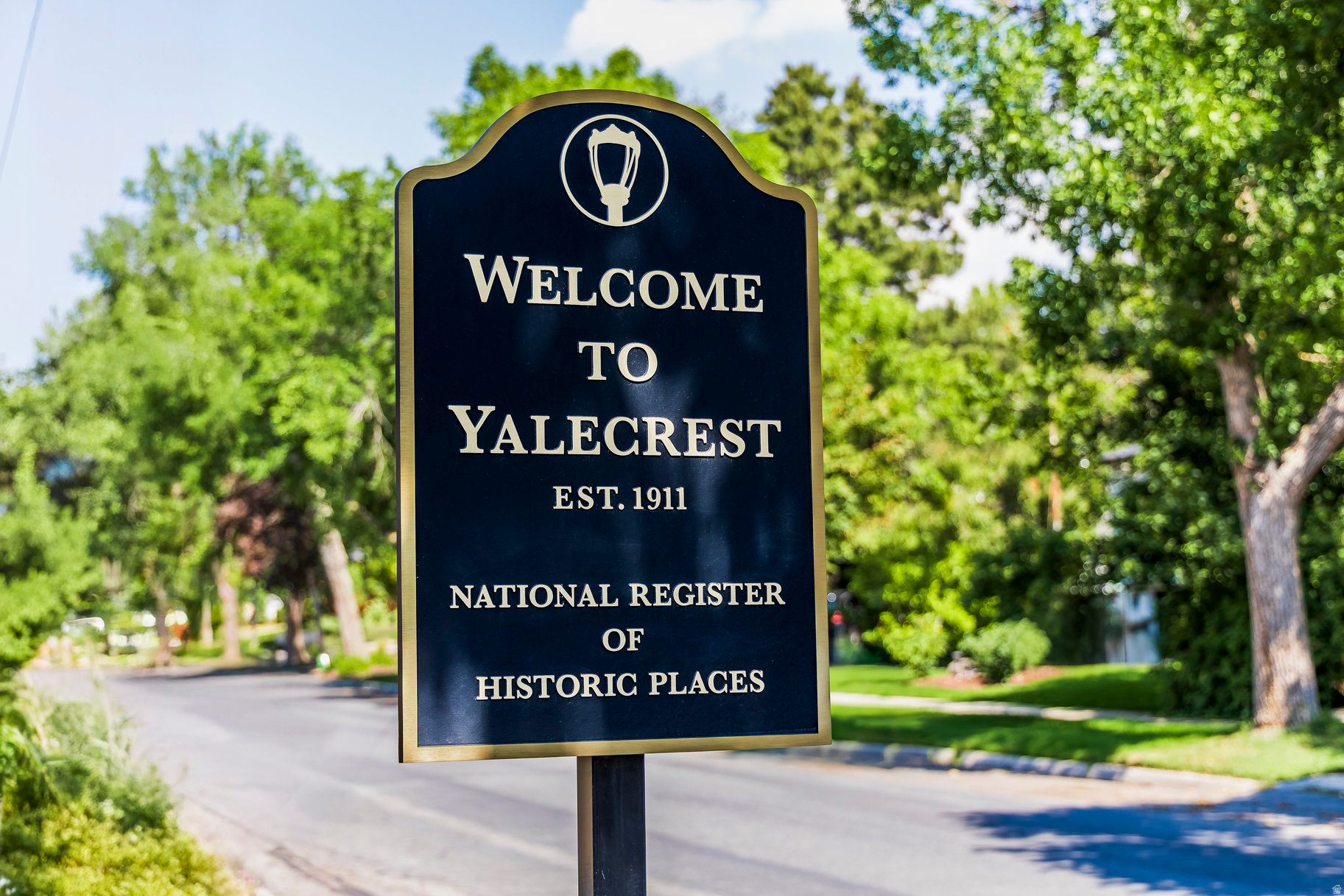 HARVARD/YALECREST - Residential