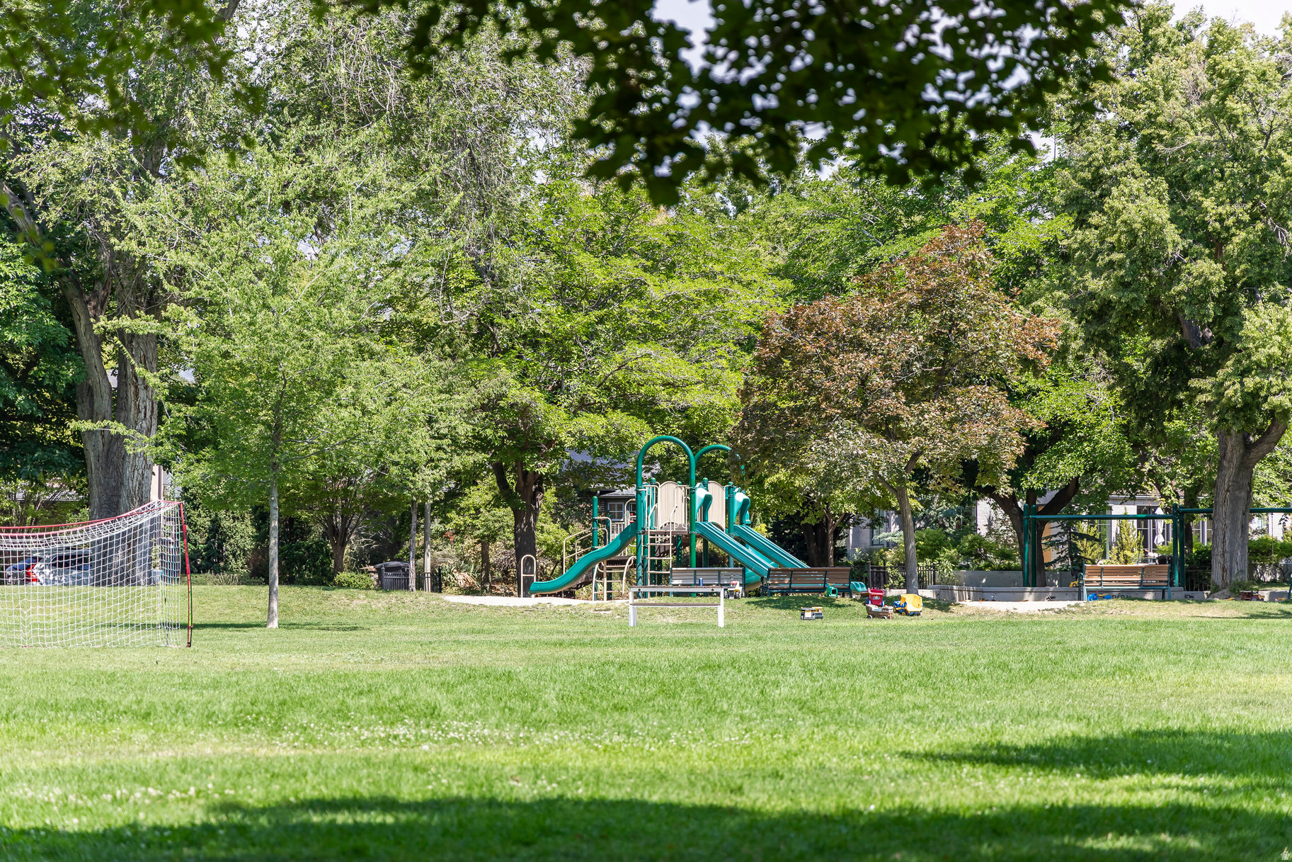 HARVARD/YALECREST - Residential