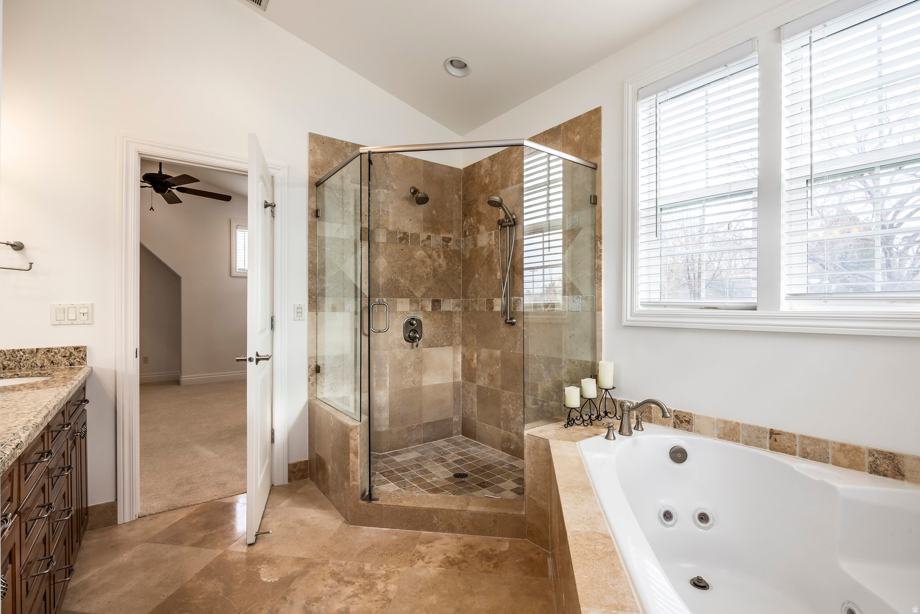 HARVARD/YALECREST - Residential