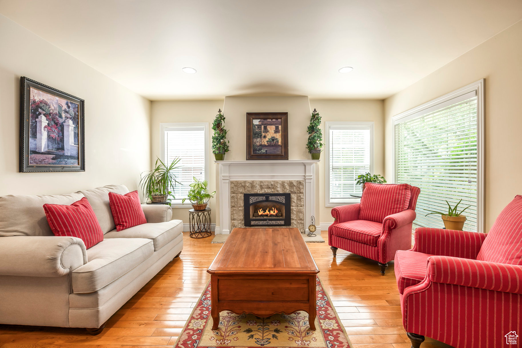 HARVARD/YALECREST - Residential