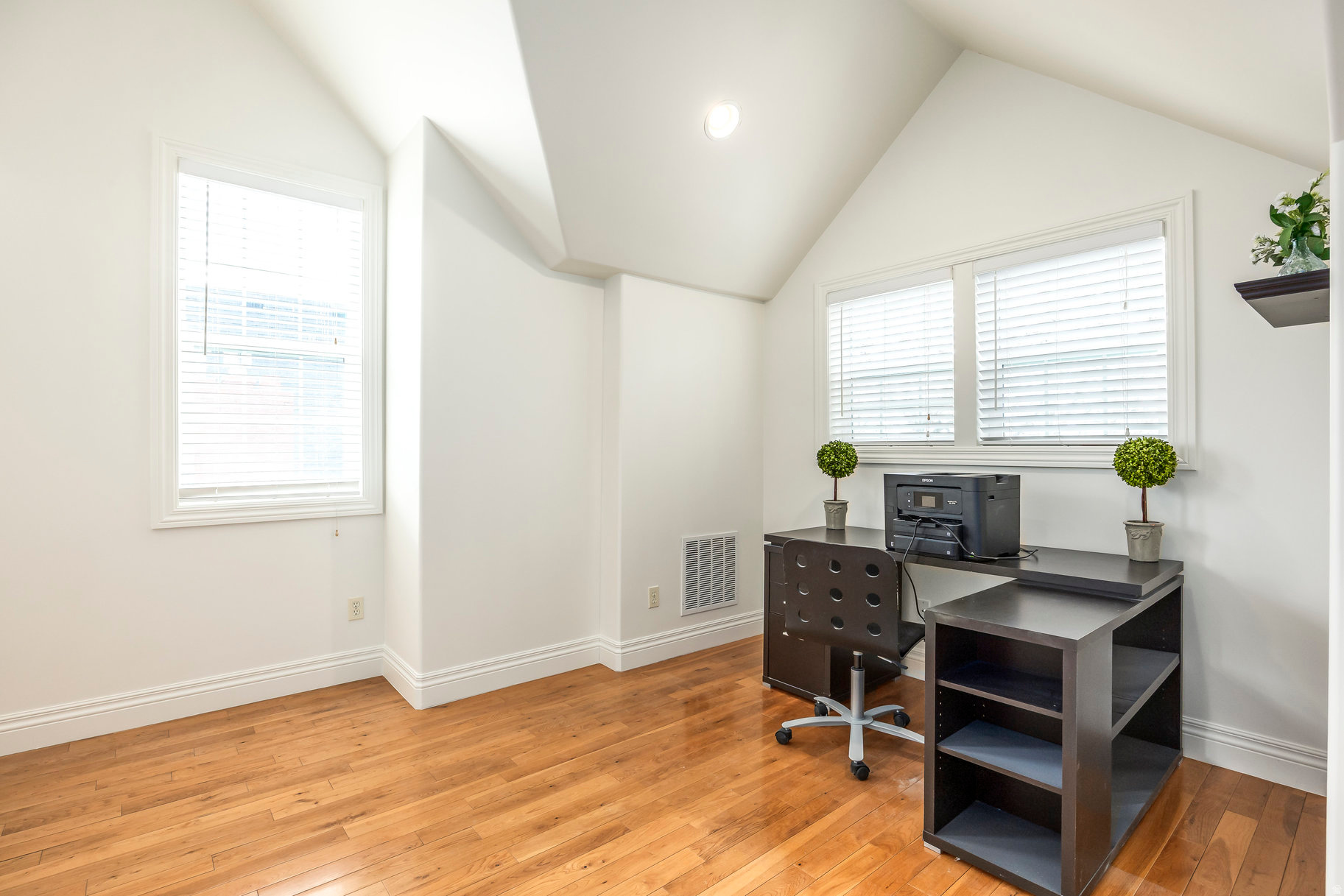 HARVARD/YALECREST - Residential