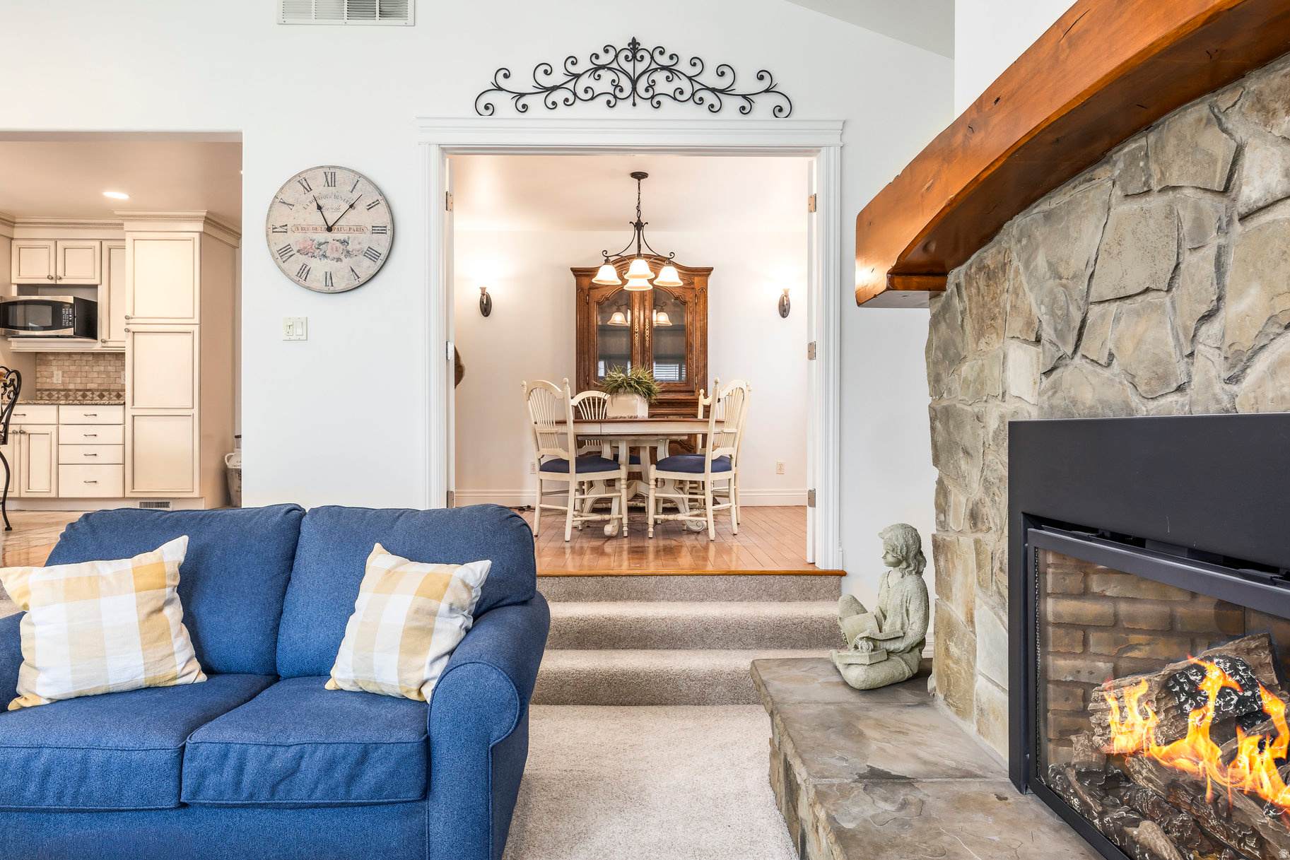 HARVARD/YALECREST - Residential