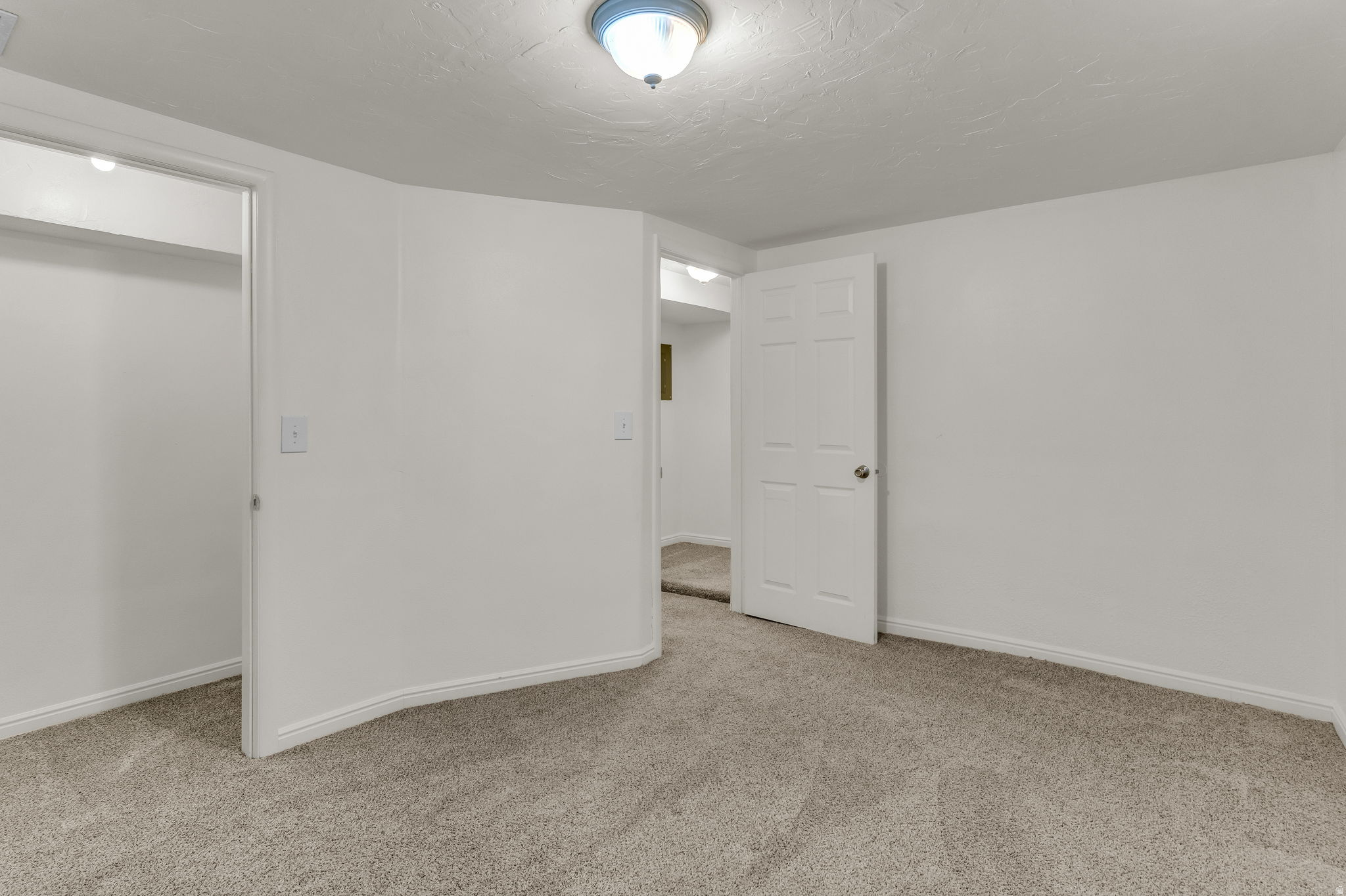 TRAILS END - Residential