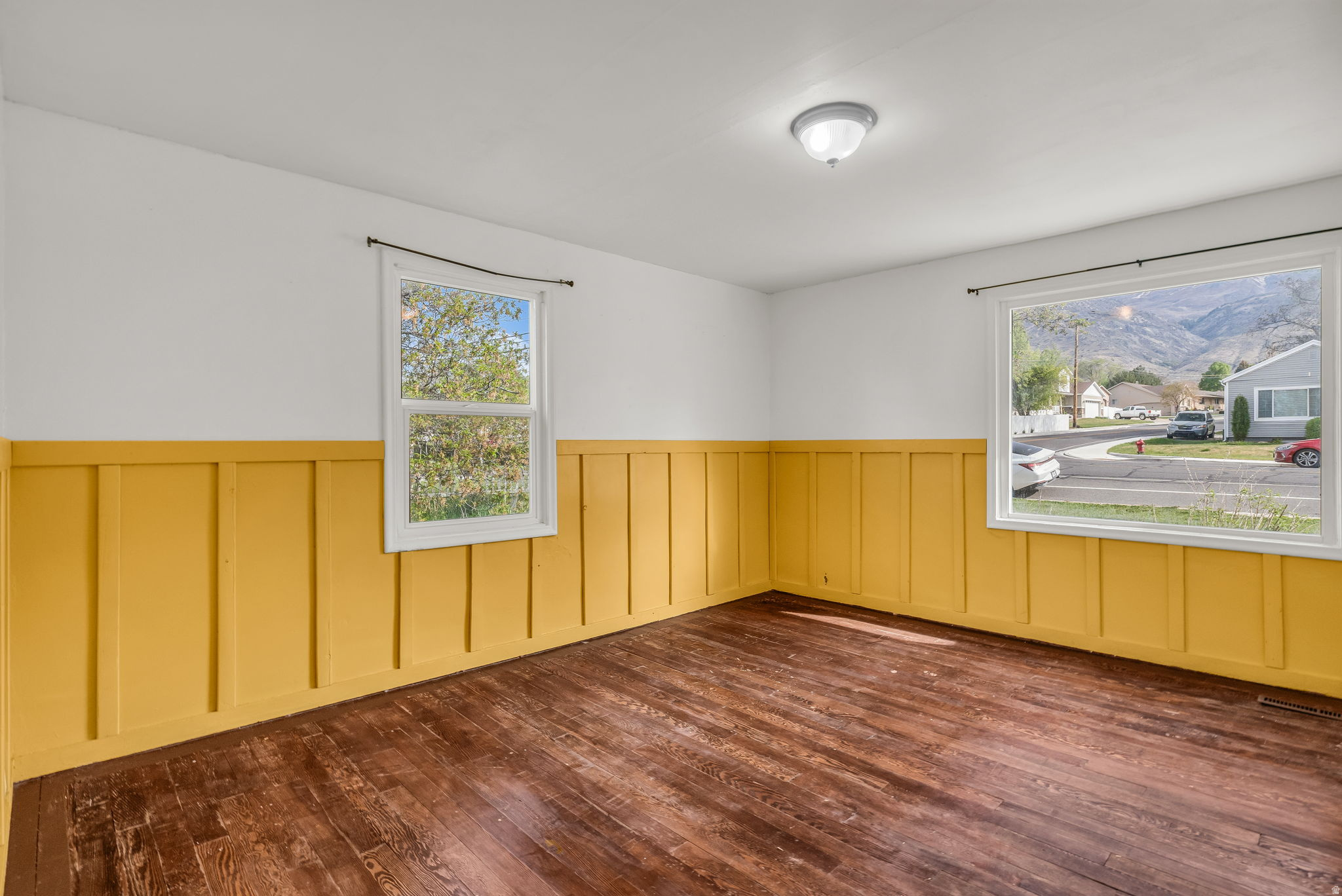 TRAILS END - Residential