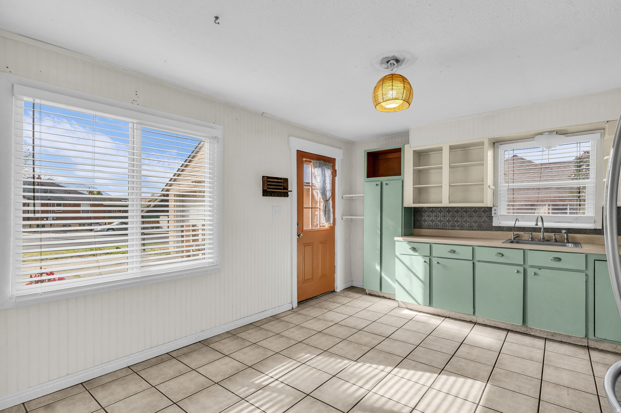 TRAILS END - Residential