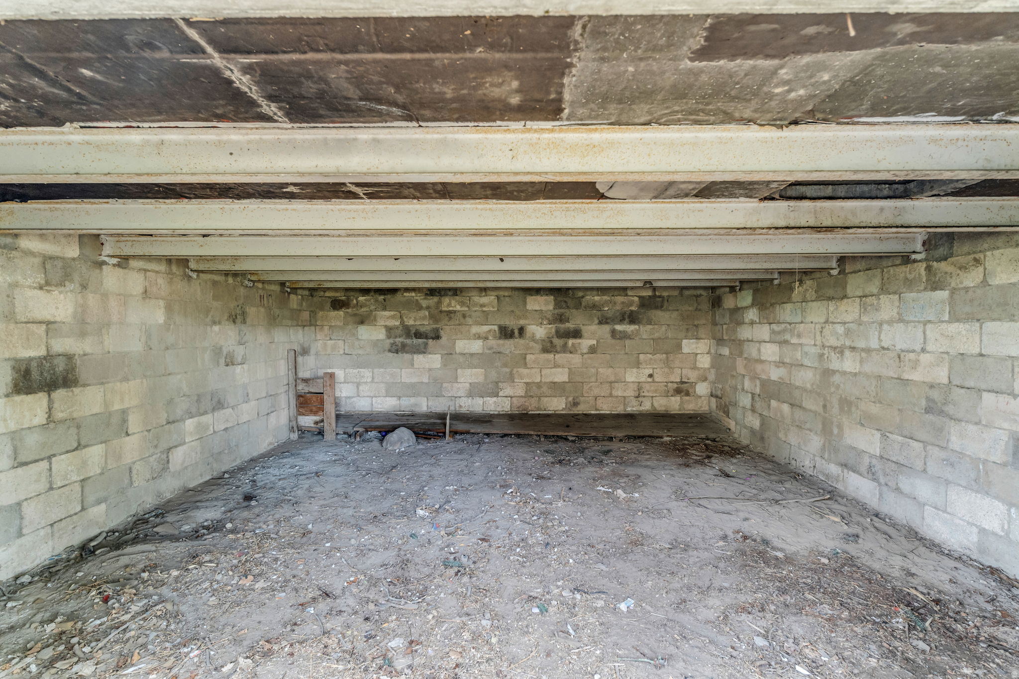 TRAILS END - Residential