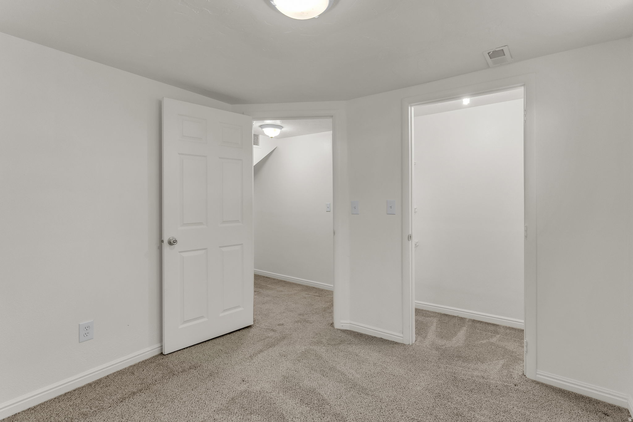 TRAILS END - Residential