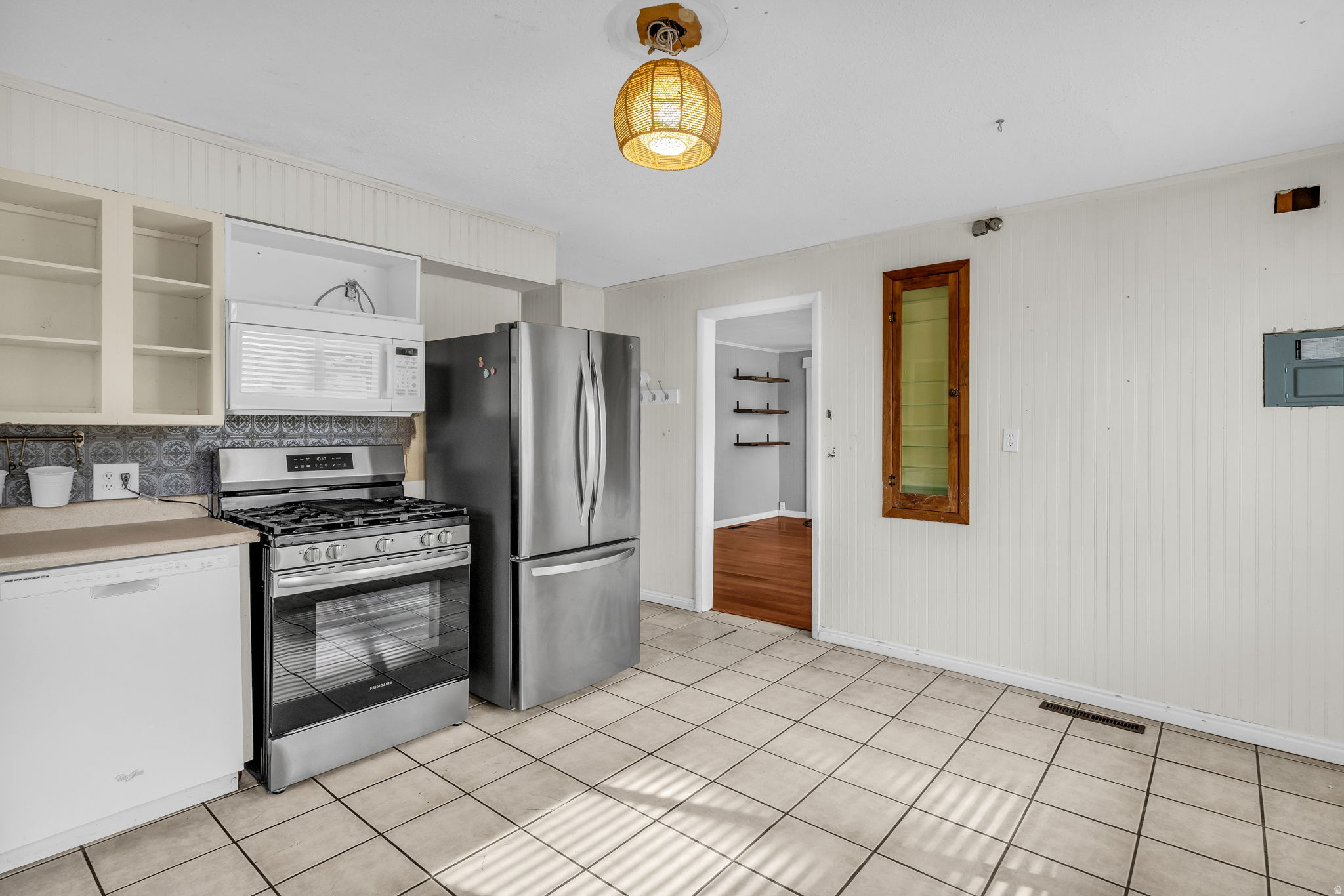 TRAILS END - Residential