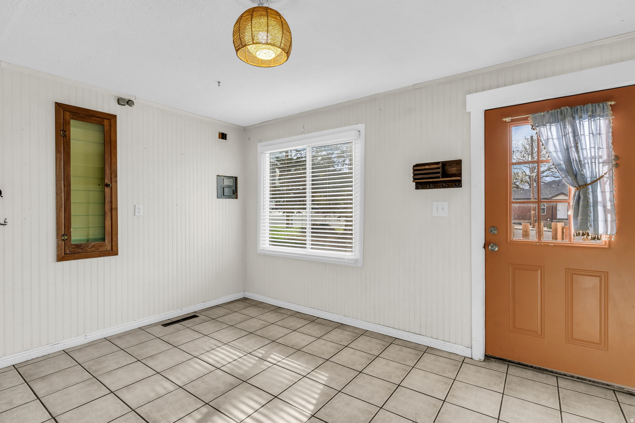 TRAILS END - Residential