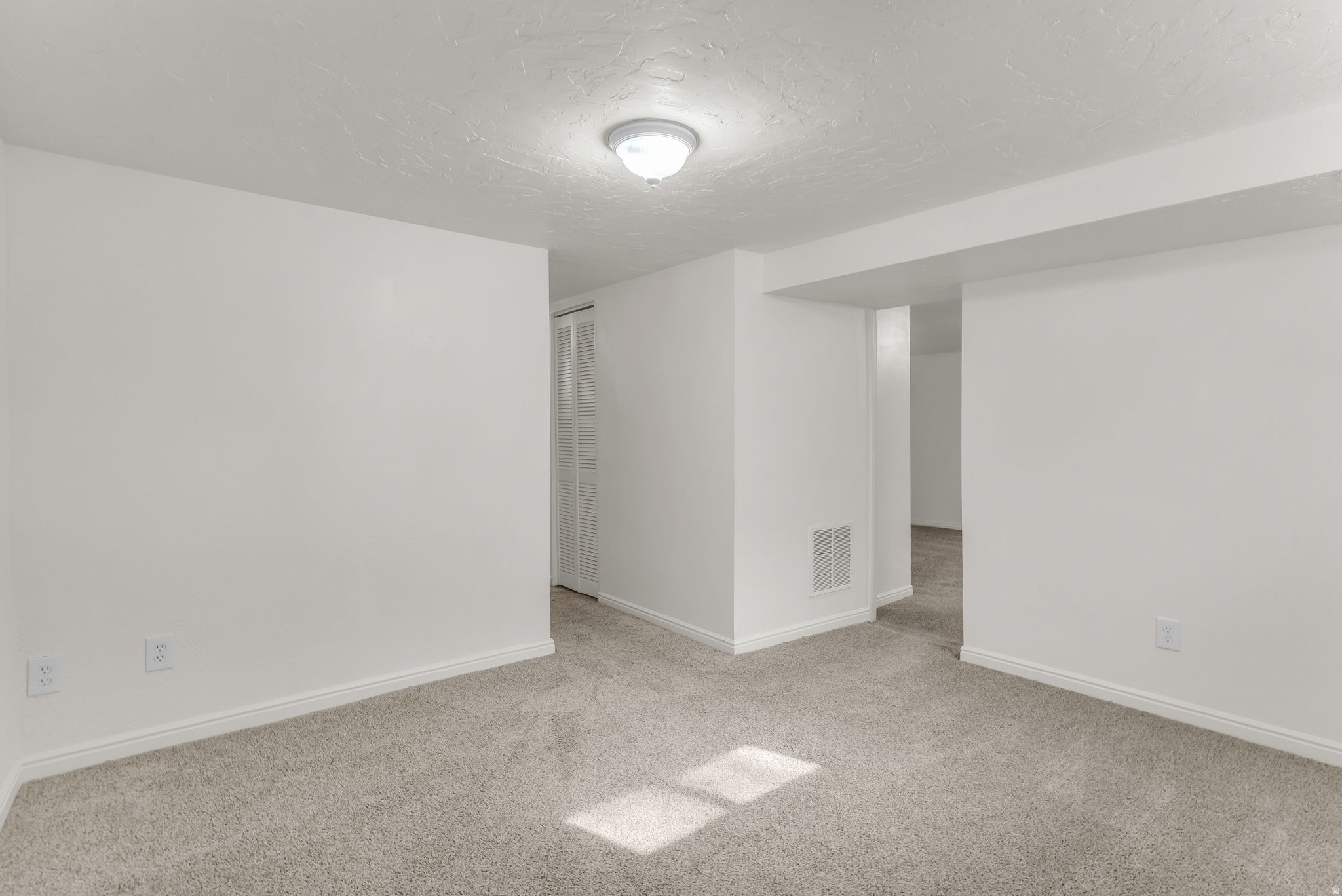 TRAILS END - Residential