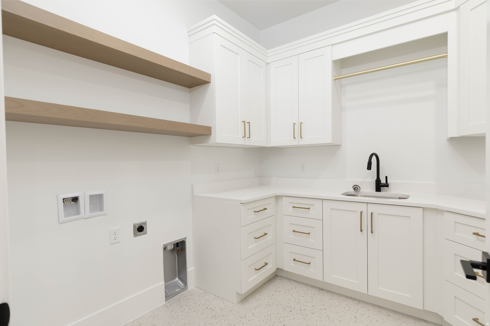 SYCAMORE VILLAGE - Residential