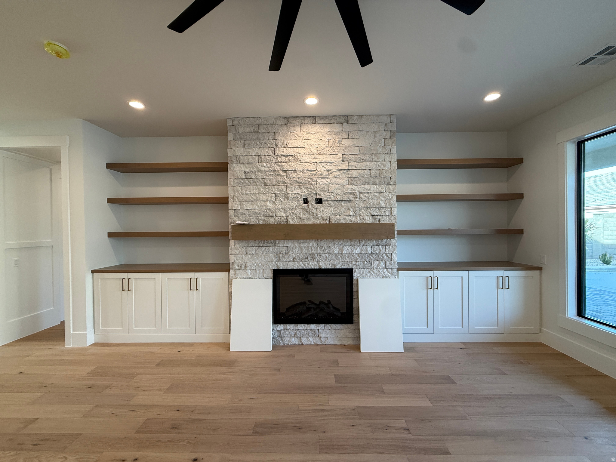 SYCAMORE VILLAGE - Residential