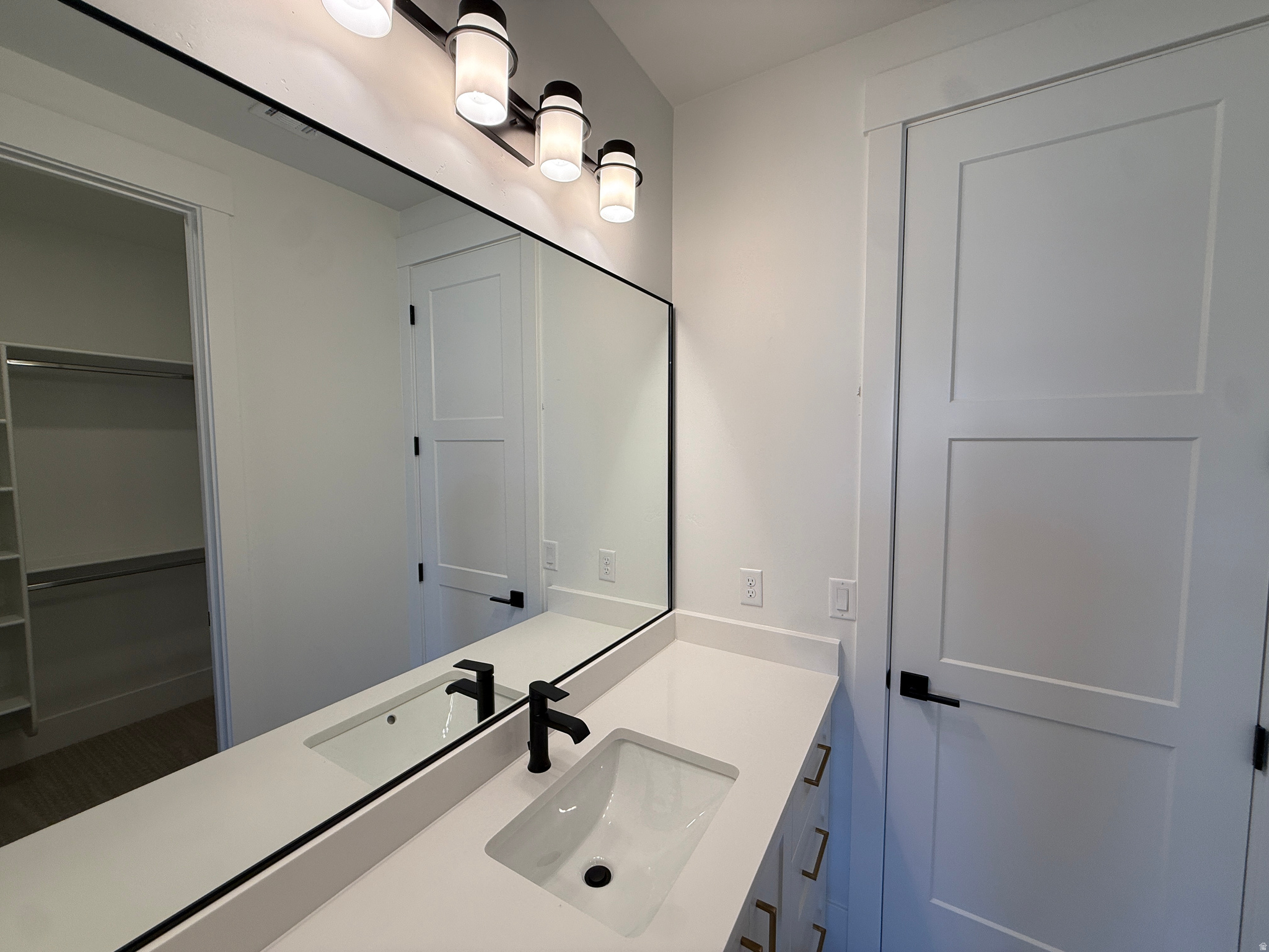 SYCAMORE VILLAGE - Residential