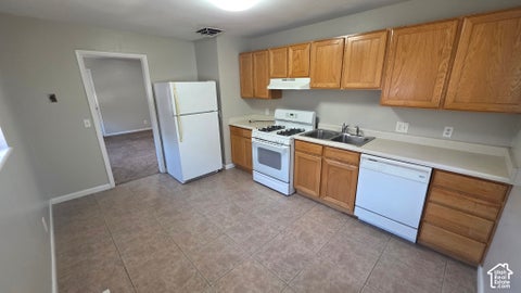 Condo For Rent - 1461 W 400 #4<br/> Salt Lake City, UT 84104