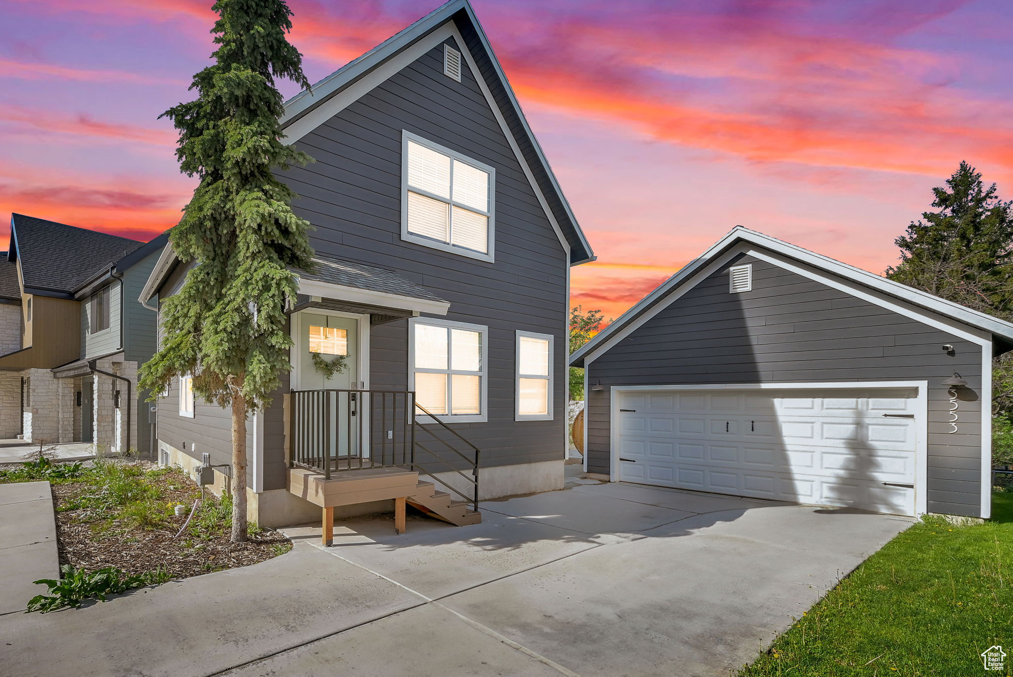 Eden, Utah 84310, United States, 4 Bedrooms Bedrooms, ,3 BathroomsBathrooms,Residential,Pending,131806