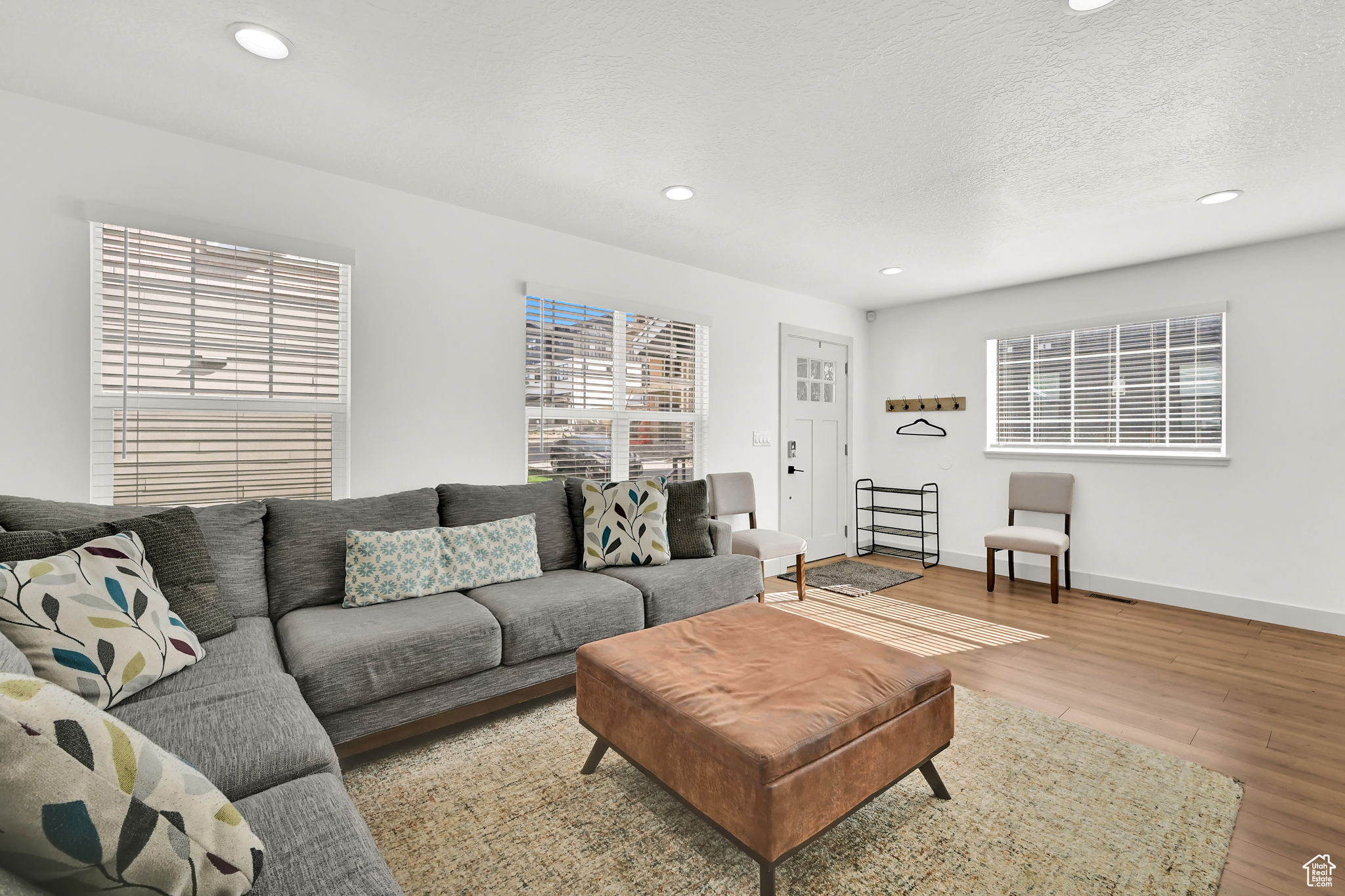 Eden, Utah 84310, United States, 4 Bedrooms Bedrooms, ,3 BathroomsBathrooms,Residential,Pending,131806