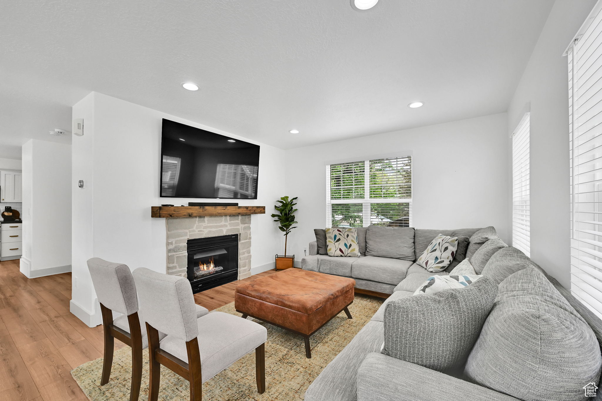 Eden, Utah 84310, United States, 4 Bedrooms Bedrooms, ,3 BathroomsBathrooms,Residential,Pending,131806