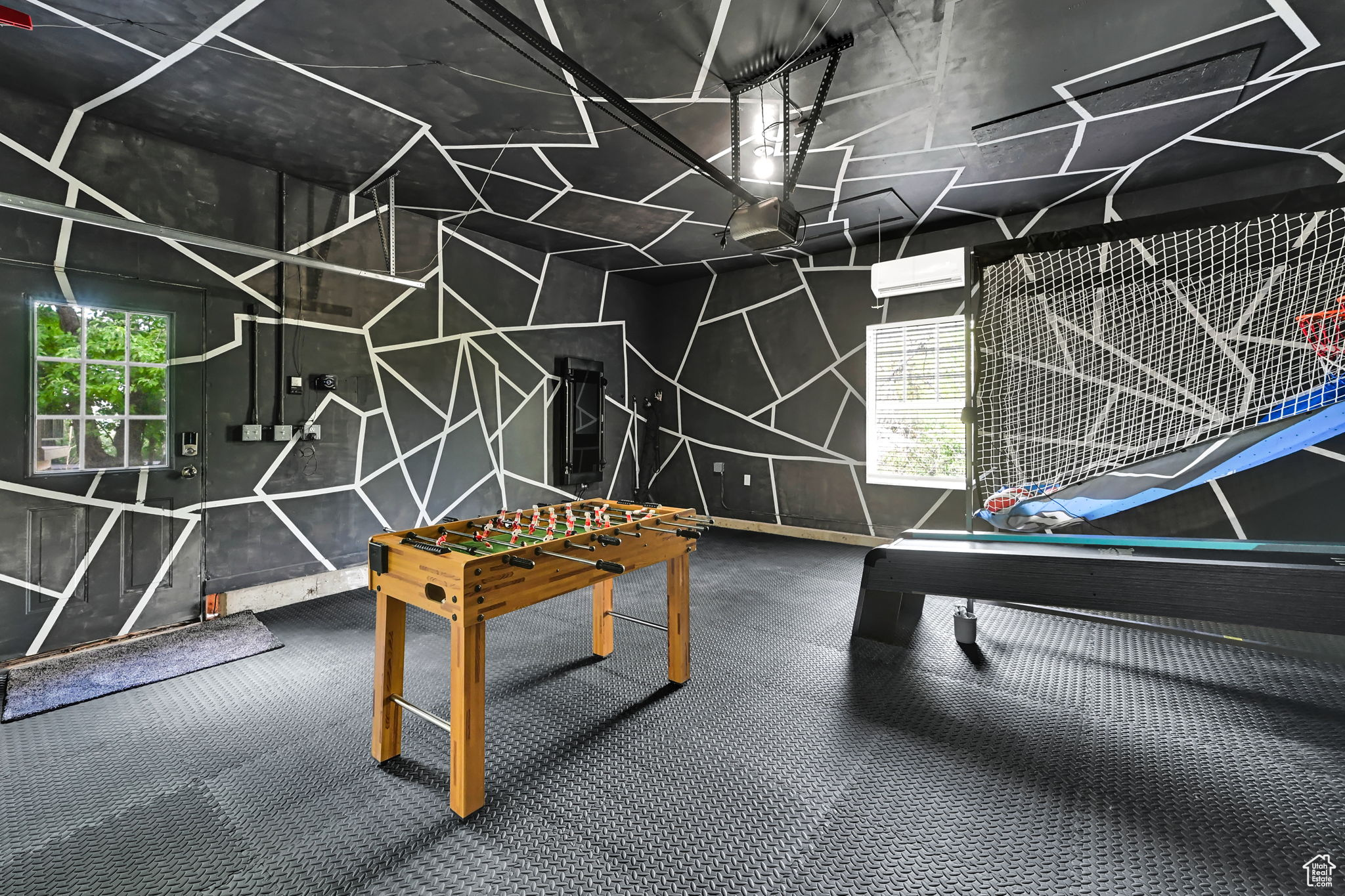 Eden, Utah 84310, United States, 4 Bedrooms Bedrooms, ,3 BathroomsBathrooms,Residential,Pending,131806