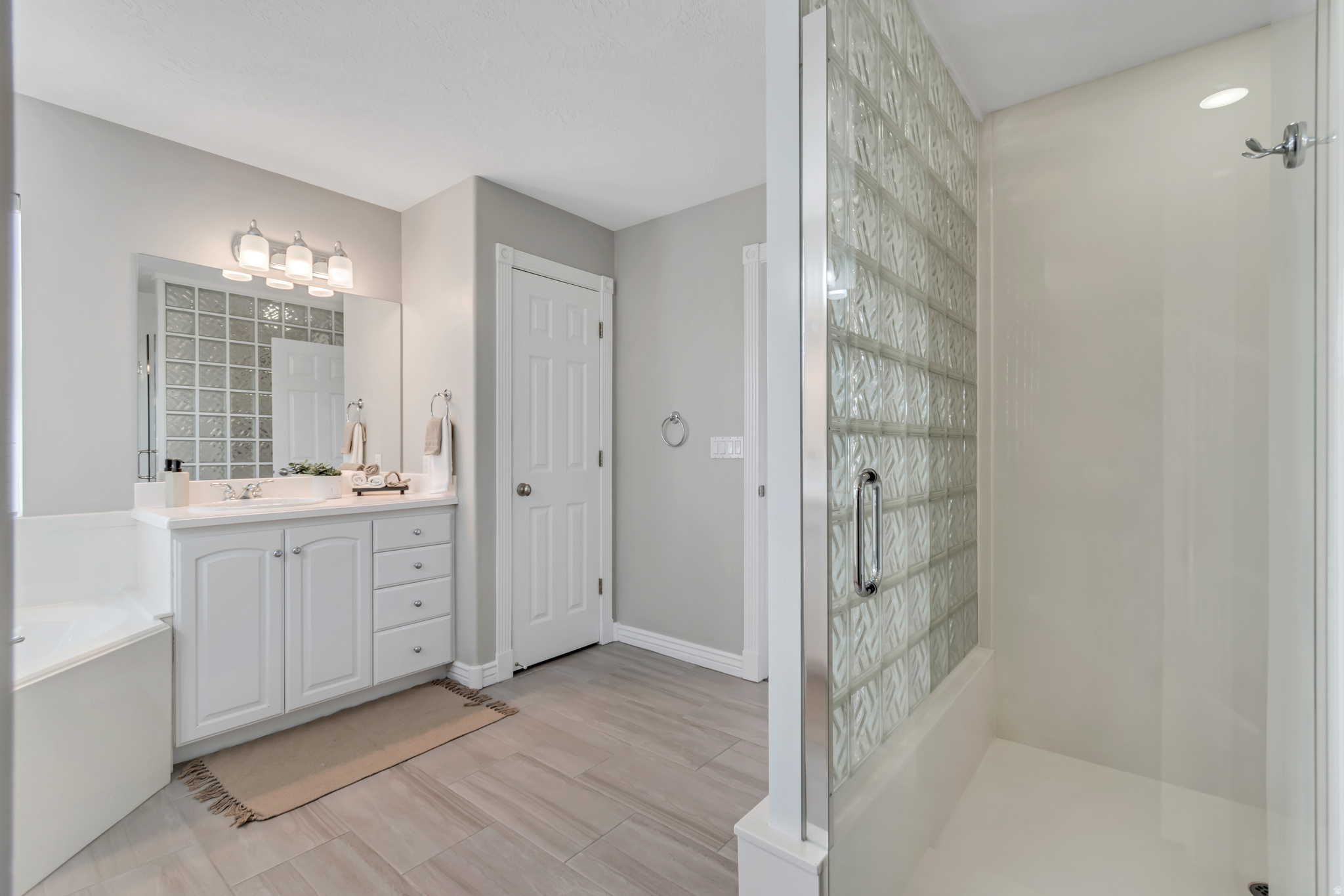 CHERAPPLE FARMS - Residential