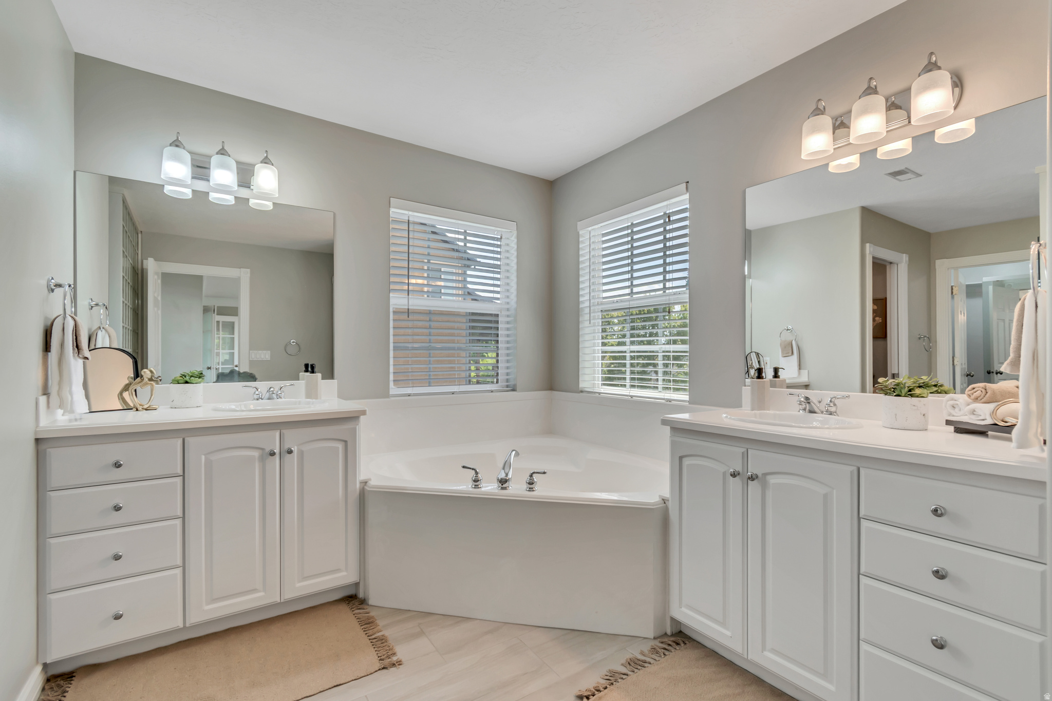 CHERAPPLE FARMS - Residential