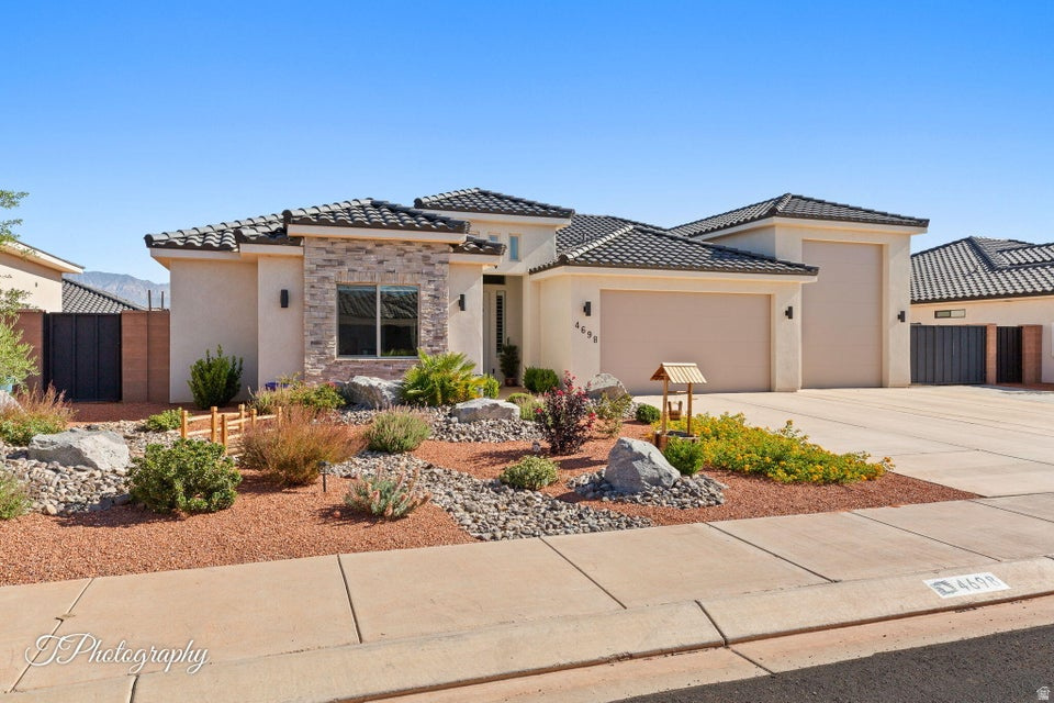 SEDERO AT DESERT SANDS 2 - Residential